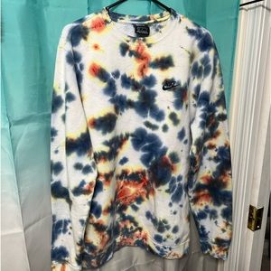 Nike Women’s Tie Dye Sweatshirt